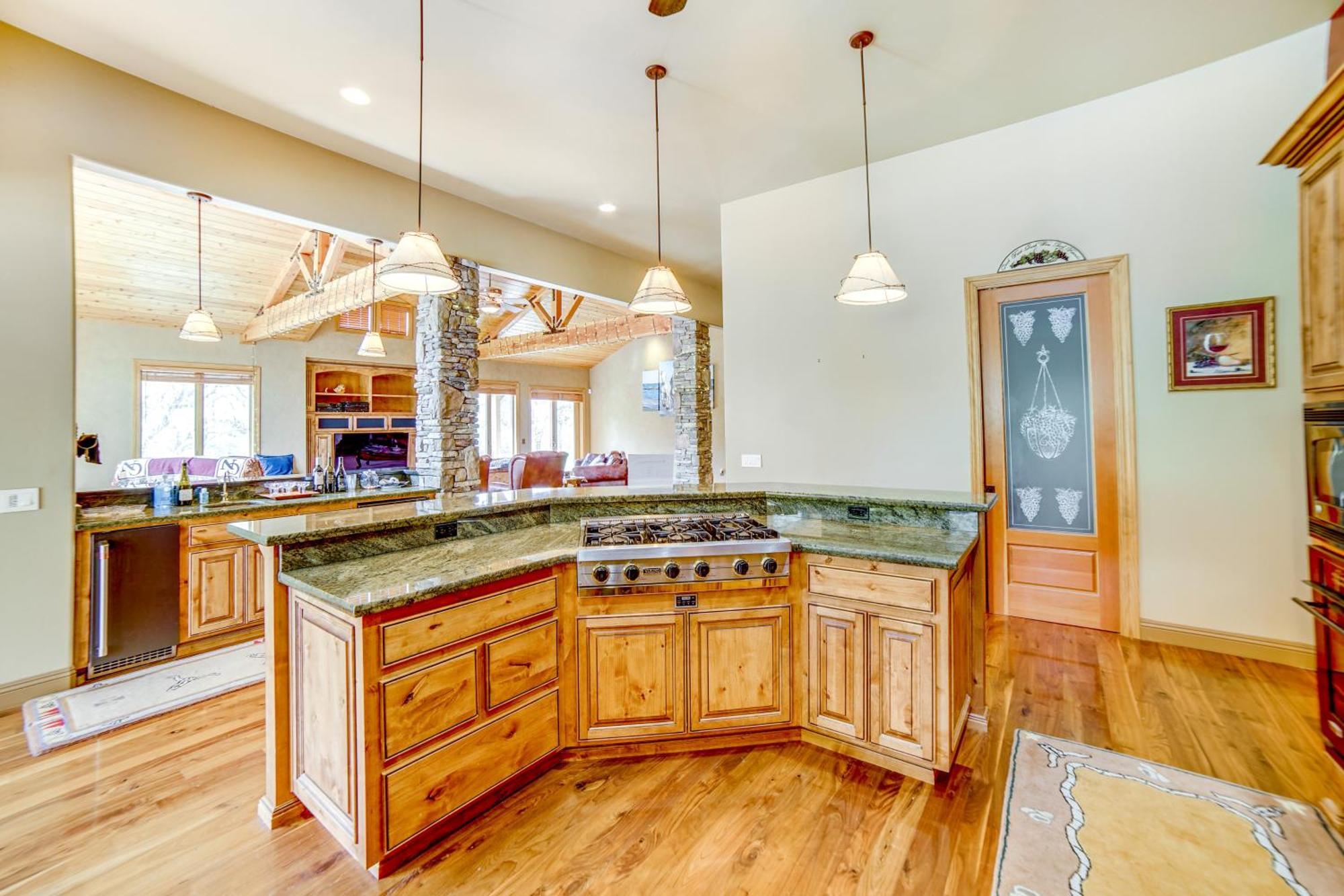 Stunning Hopland Vacation Rental With Pool And Hot Tub Eksteriør bilde